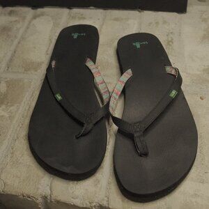 Sanuk Flip Flops NWOT Size 13 Womens